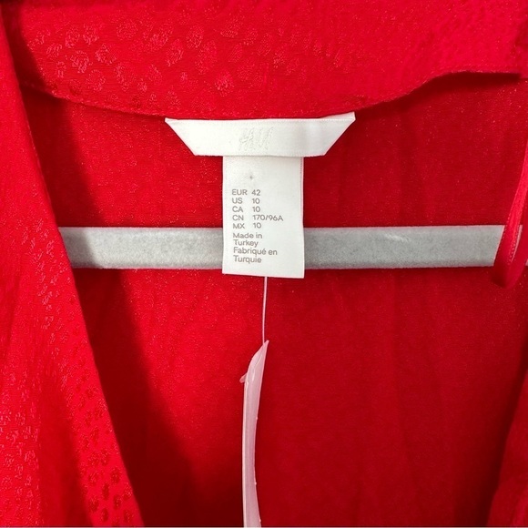 H&M Dress Red Satin Sheen Animal Print Long Sleeve FrenchCuff Faux Wrap Size 10 - Picture 9 of 12